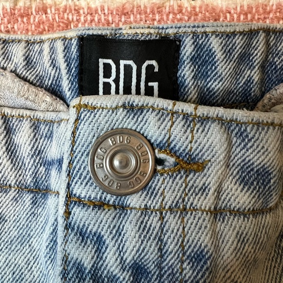 Urban Outfitters BDG Vintage Acid Wash Pleated Jeans - Picture 9 of 11